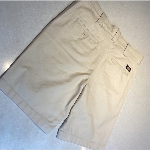 NEW Dickies MEN Cobden Short With Tags Size 34 Cream ⭐️⭐️⭐️⭐️ - Picture 9 of 17